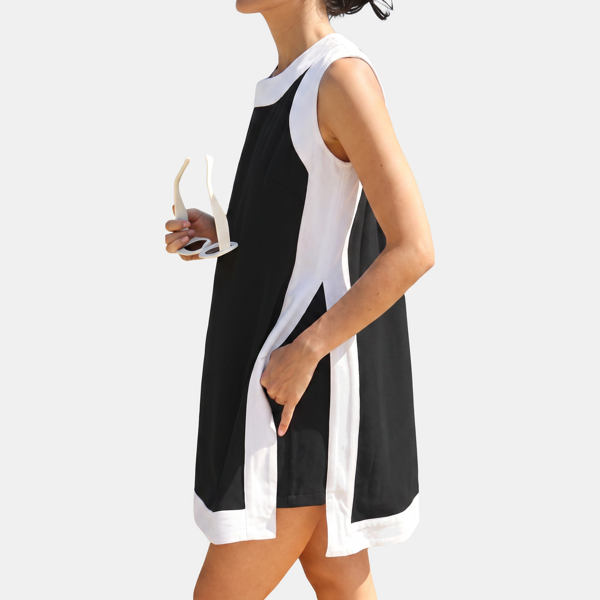 Women's Colour Block Sleeveless Mini Dress with Side Pockets
